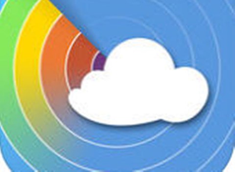 Regenbogen mit Wolke