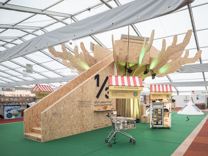 Ausstellungsbaum Zugermesse