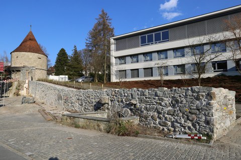 Foto 1: Äussere Stadtmauer