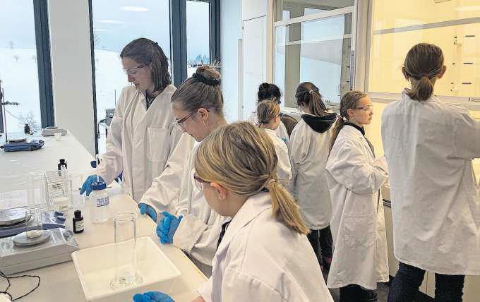 «Girls go MINT» an der KSM