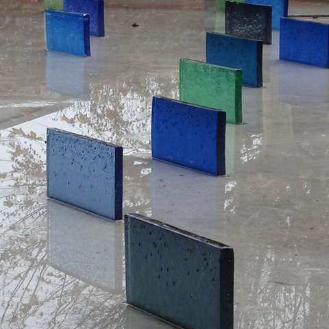 Farbige Glasskulpturen