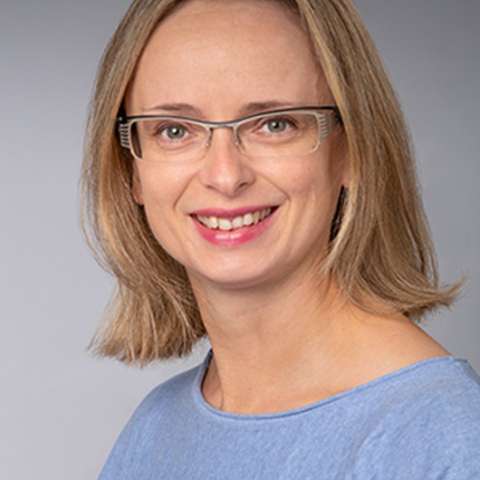Erni Petra J.