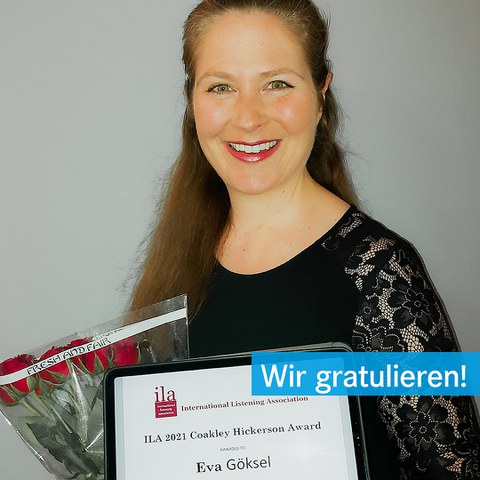 Ehemalige Mitarbeiterin gewinn Carolyn Coakley-Hickerson Preis