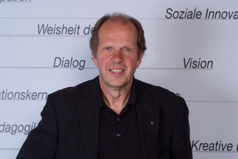 Prof. Dr. Olaf-Axel Burow