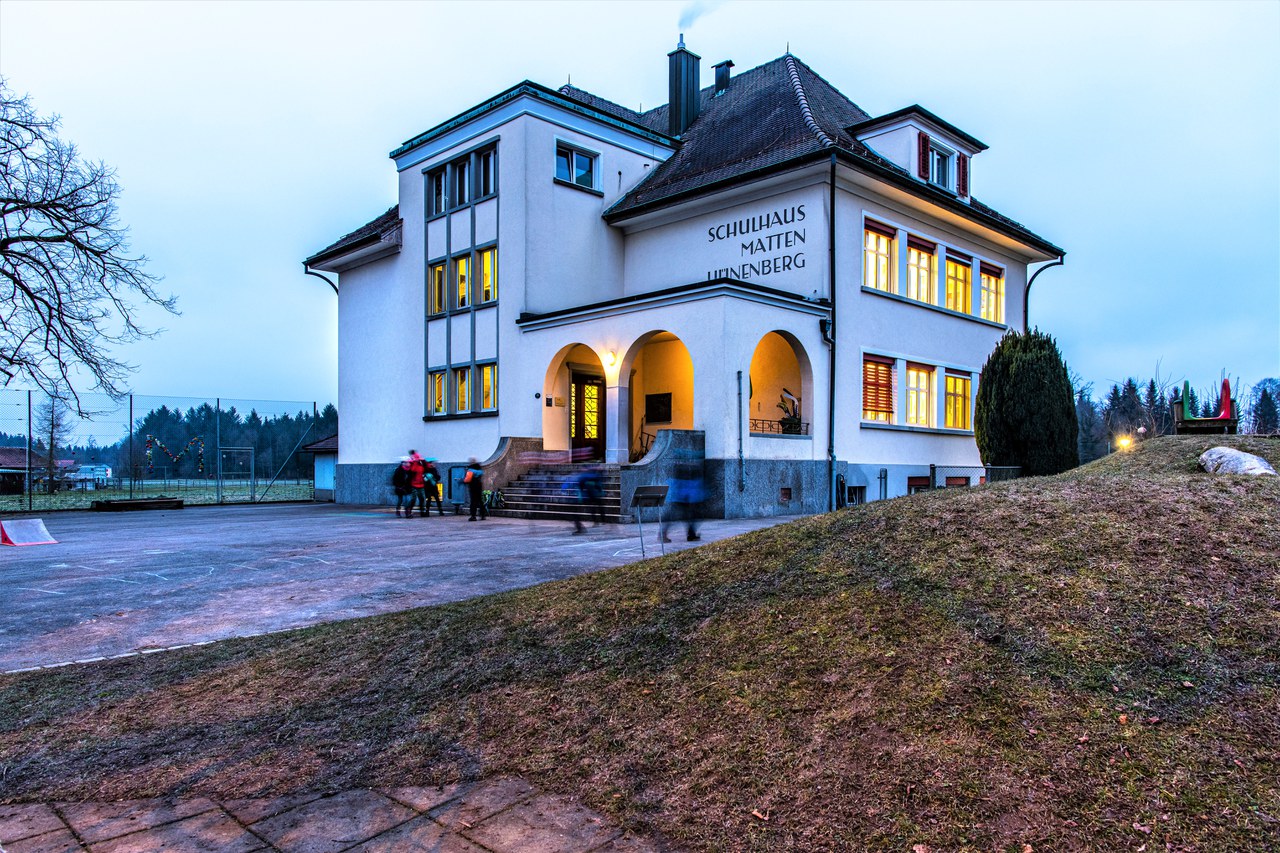 Schulhaus Matten