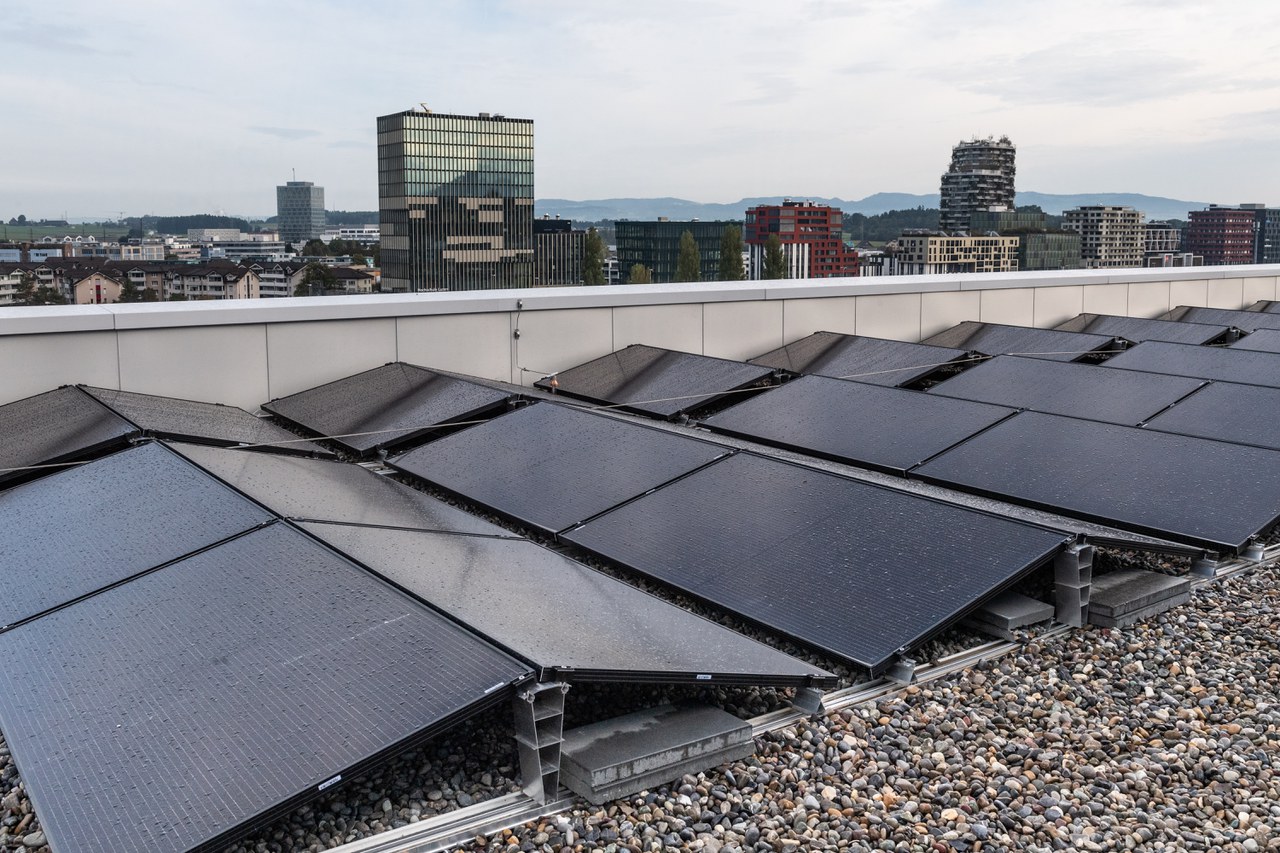 Anlage Schulhaus 4, Rotkreuz