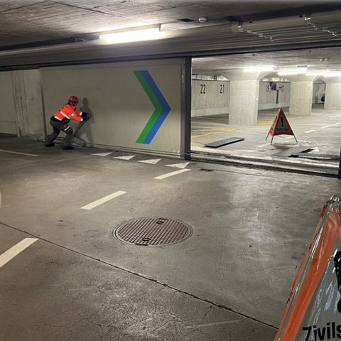 Unterhalt Panzerschiebewand