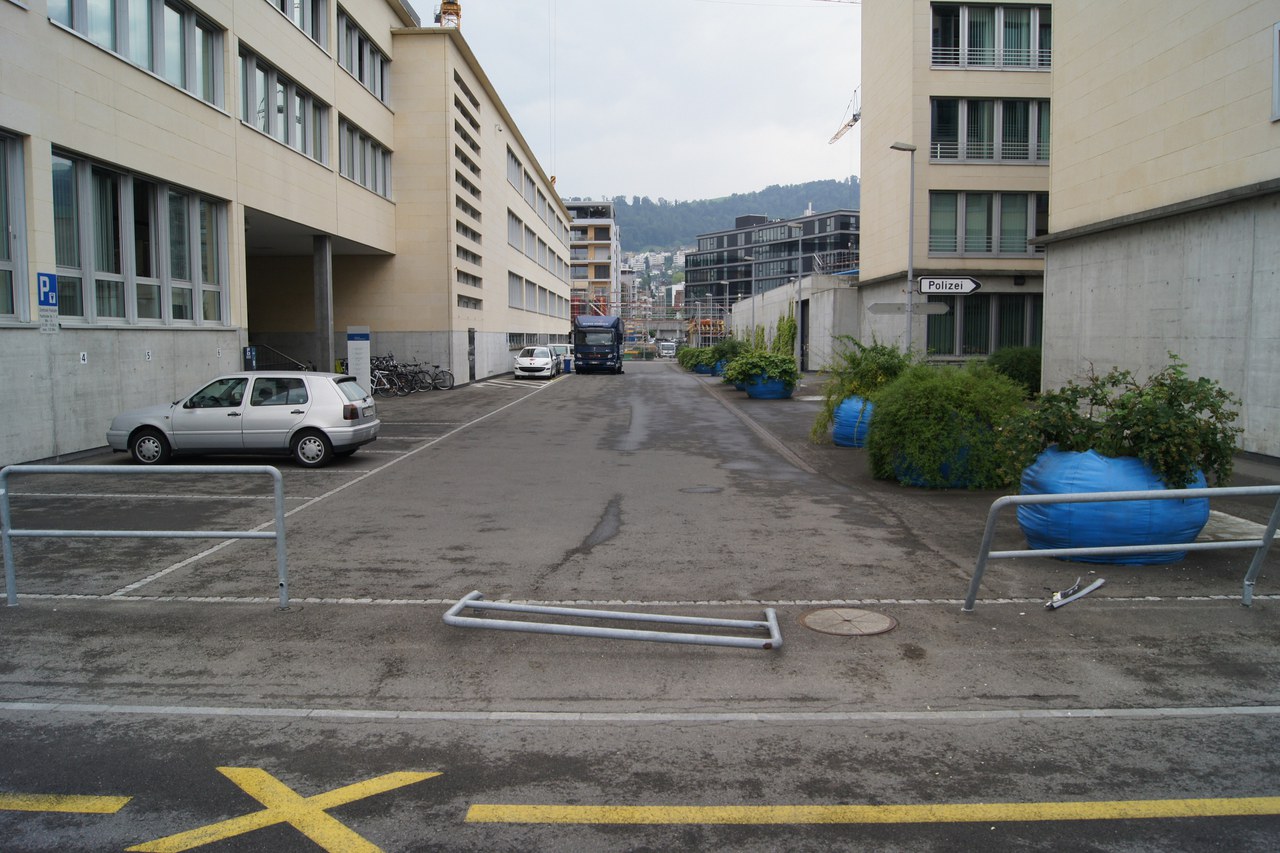 Gerammte Durchfahrtssperren