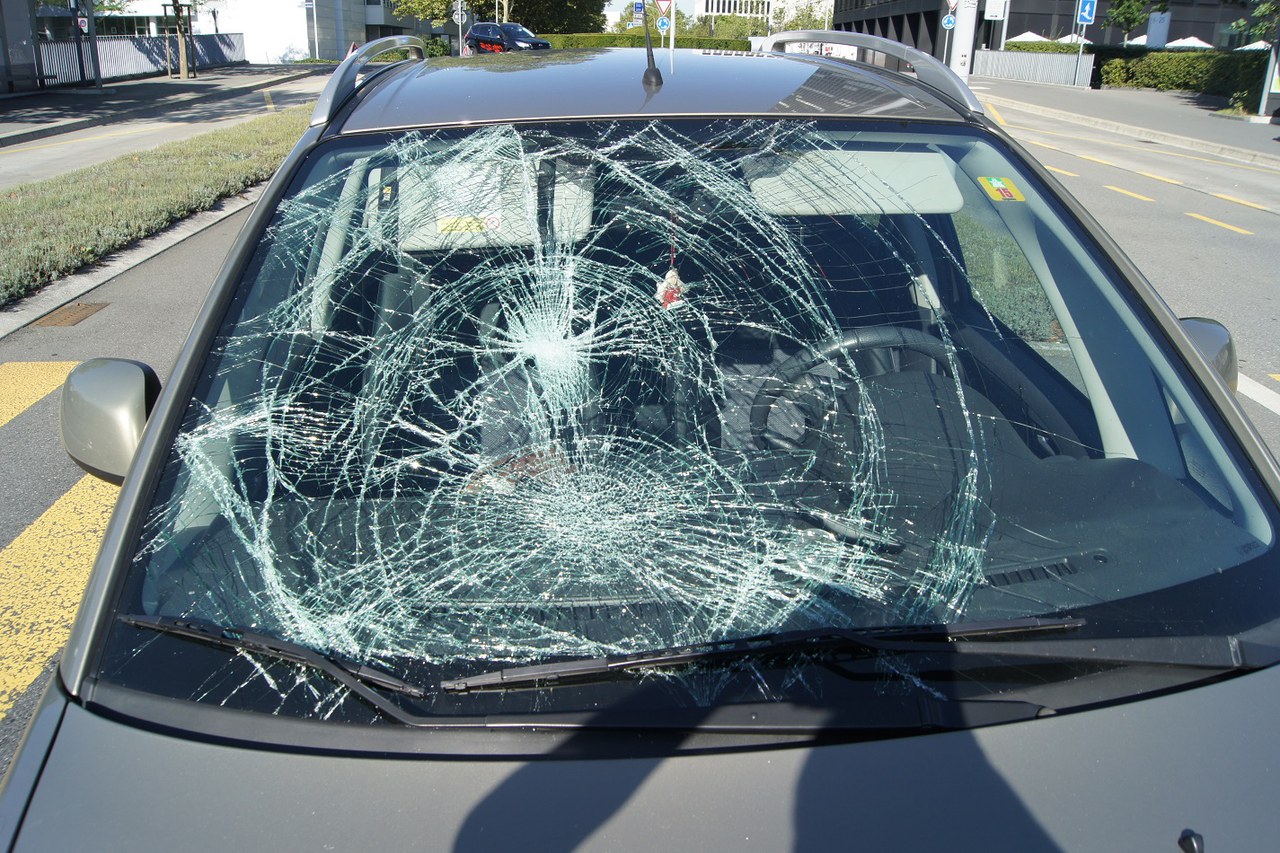 Fussgänger bleibt nach Kollision praktisch unverletzt