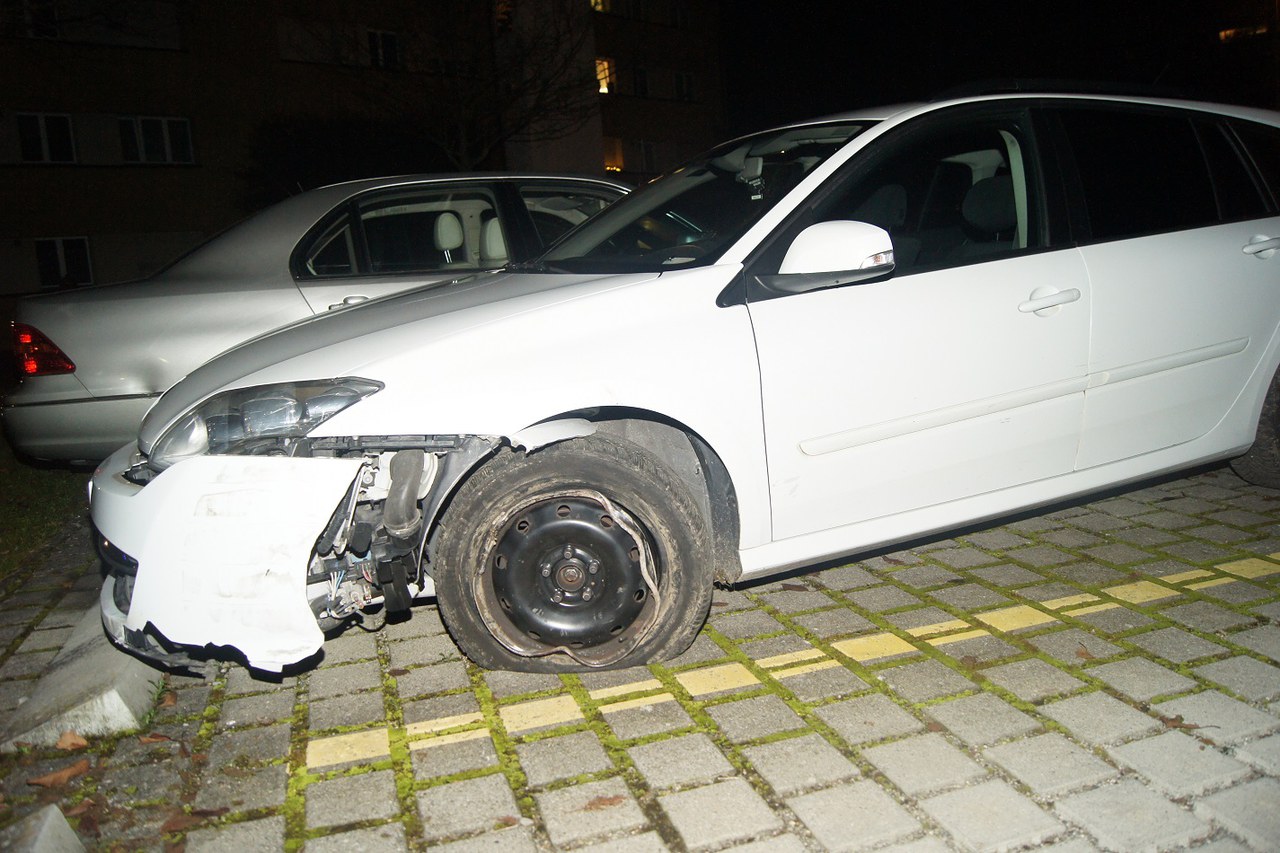 Verursacher flieht nach Unfall