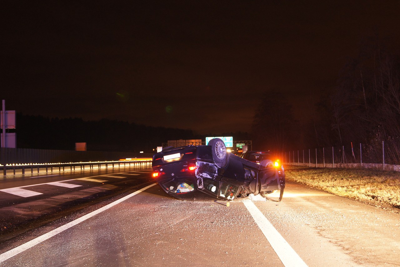 Unfallstelle Autobahneinfahrt Zug