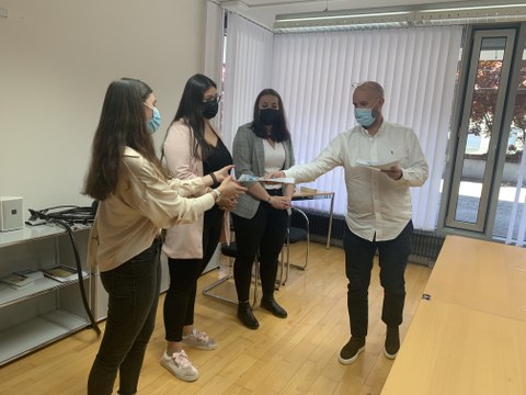 Lernende am Gewerblich-industriellen Bildungszentrum Zug pitchen ihre Vertiefungsarbeiten