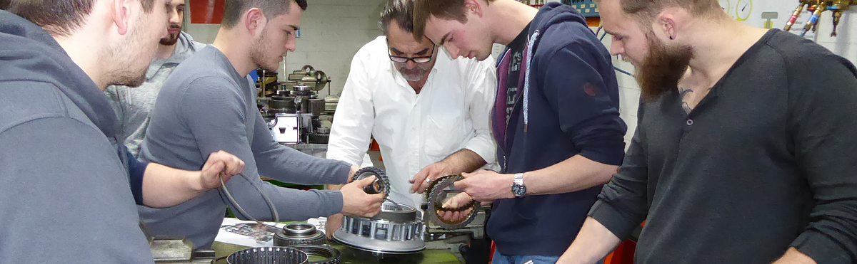 GIBZ Automobildiagnositker/in eidg. FA