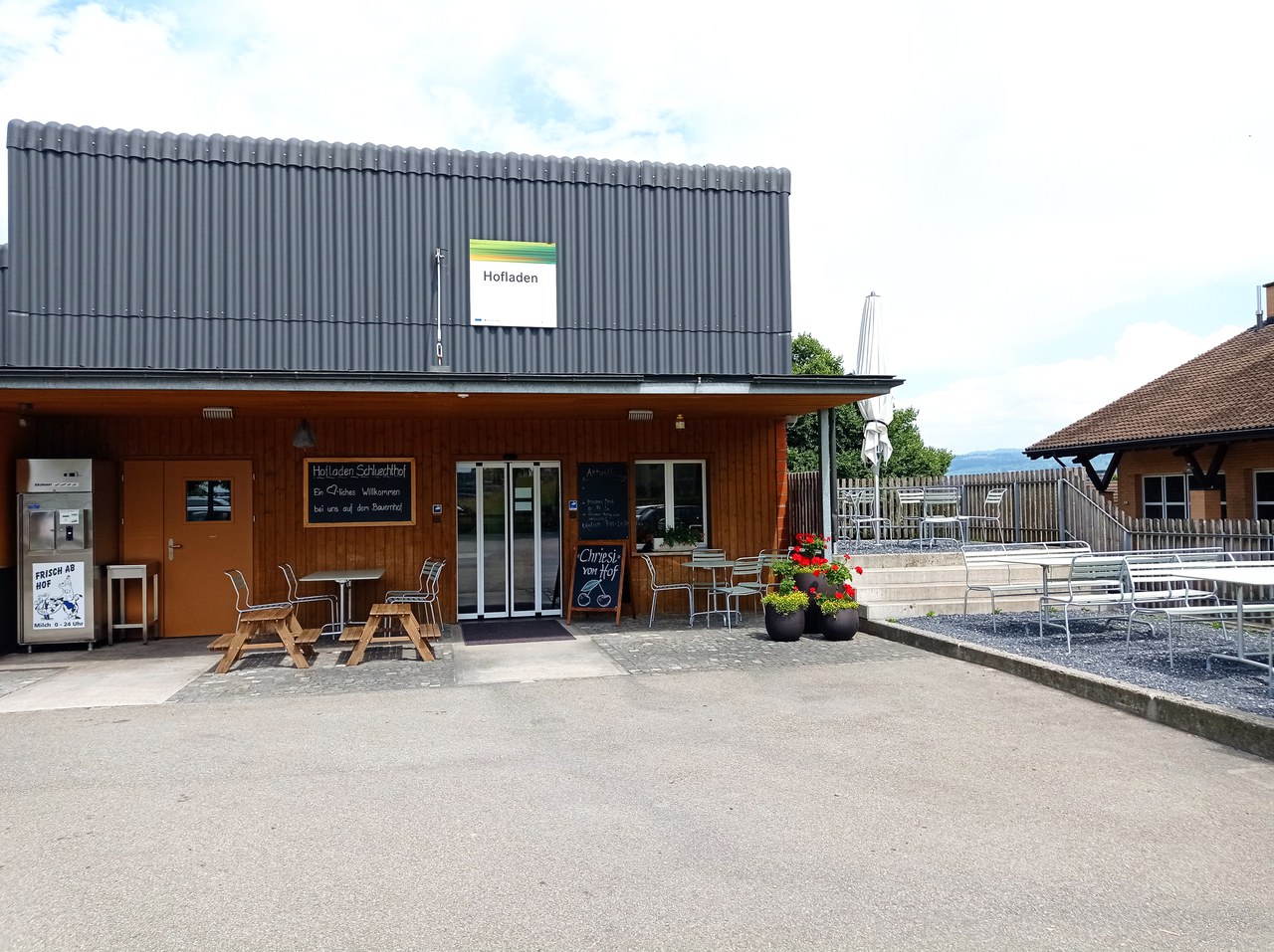 Frontansicht Hofladen